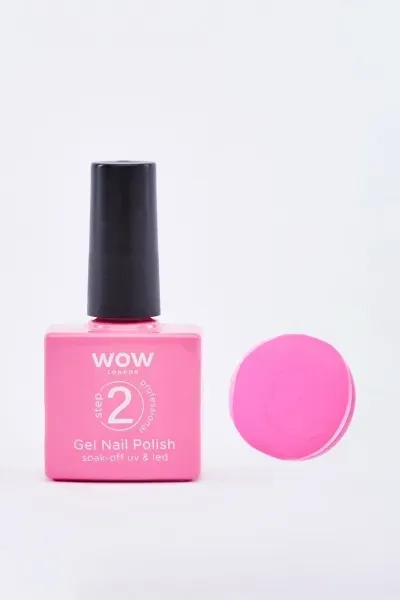 Front of WOW Gel Nail Polish shade 32 pink bottle with colour swatch