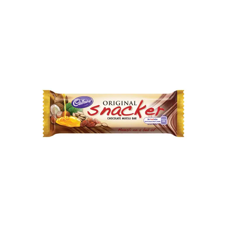 Front of Cadbury Snacker Original Chocolate Muesli Bar 45 g