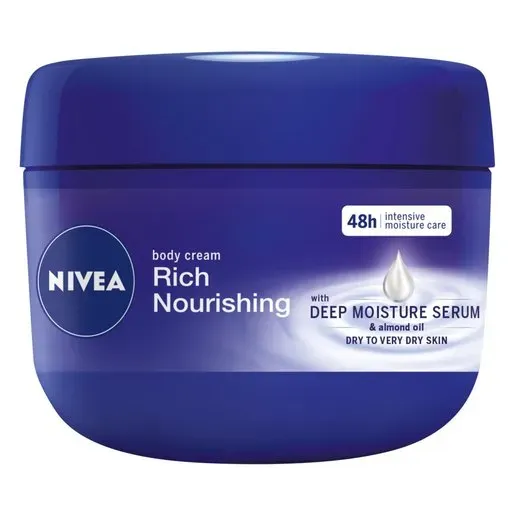 Front of NIVEA Rich Nourishing Body Cream jar 250 ml
